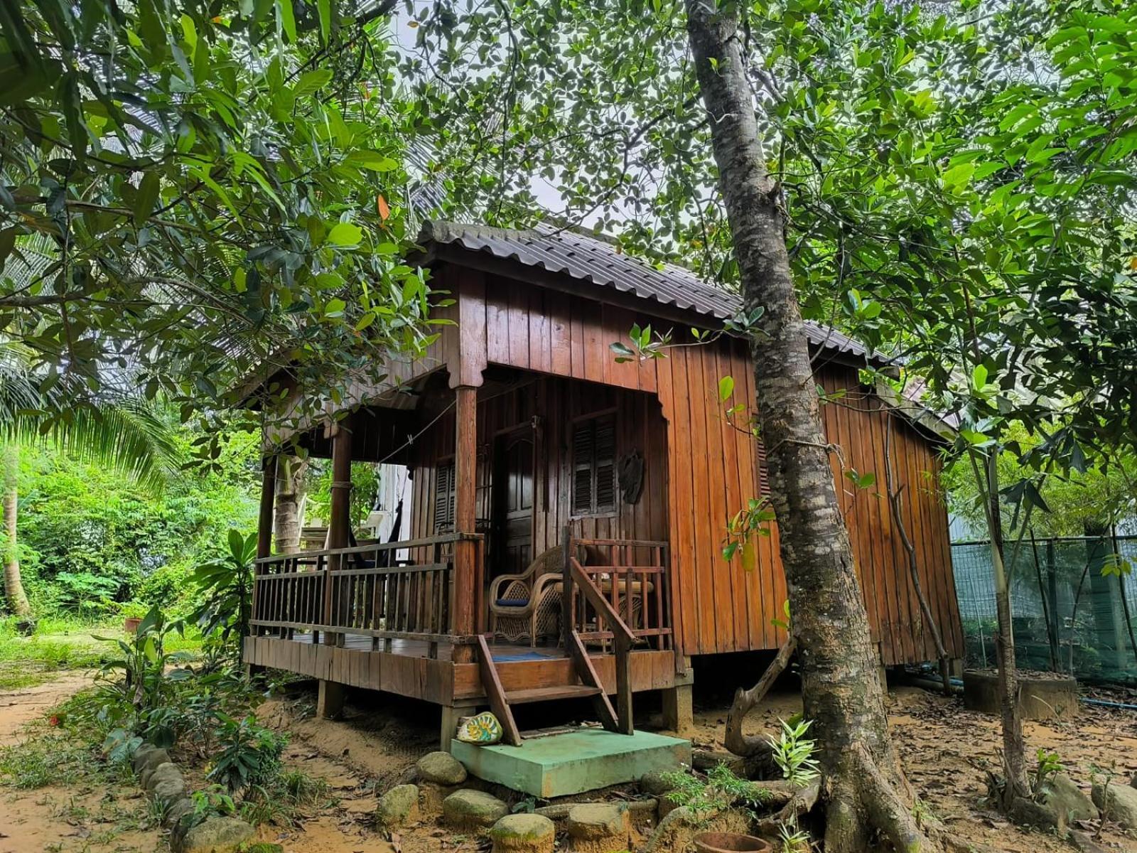 Easy Tiger - M'Pai Bay Beach, Đảo Koh Rong Samloem Ngoại thất bức ảnh