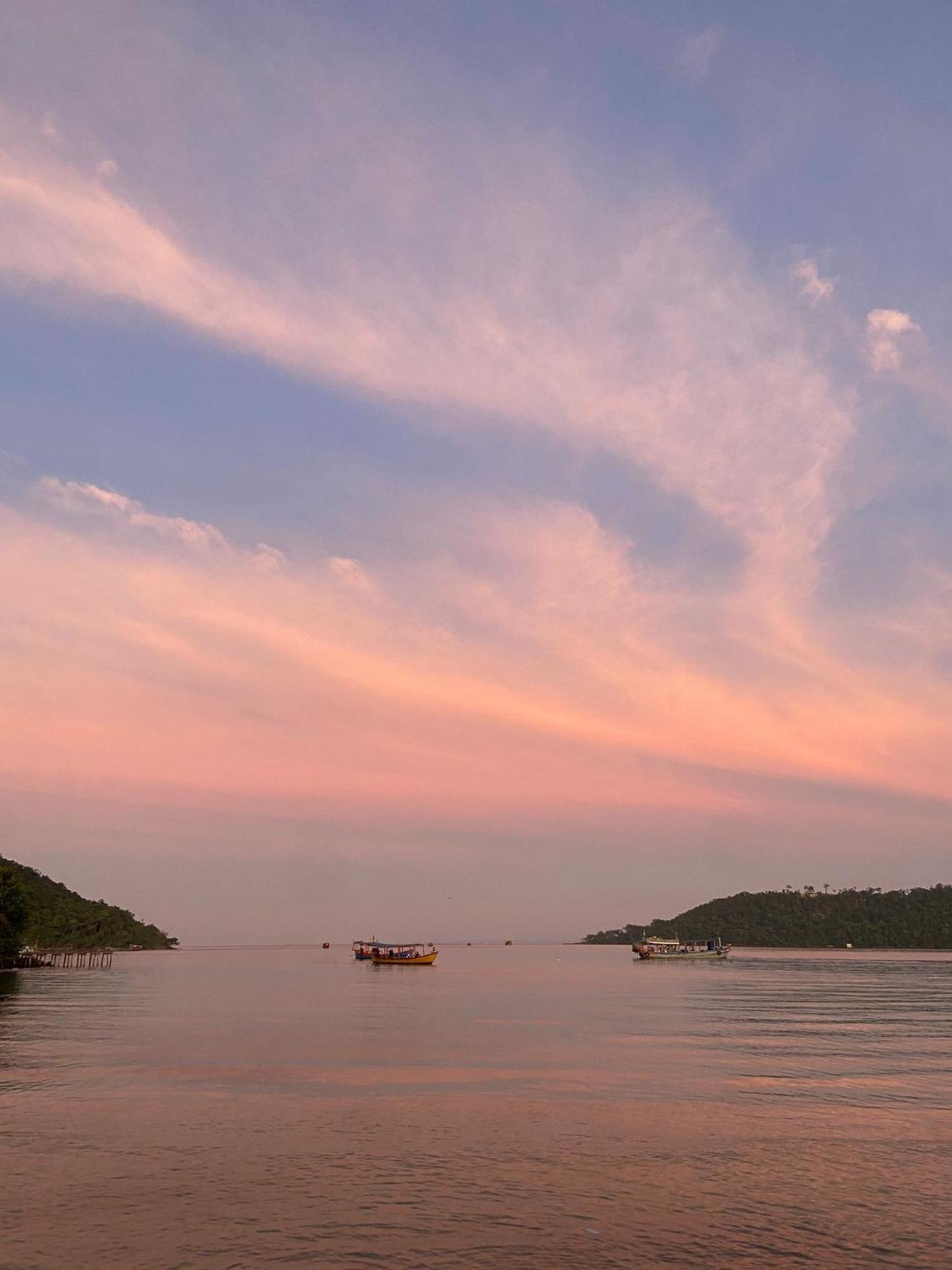 Easy Tiger - M'Pai Bay Beach, Đảo Koh Rong Samloem Ngoại thất bức ảnh