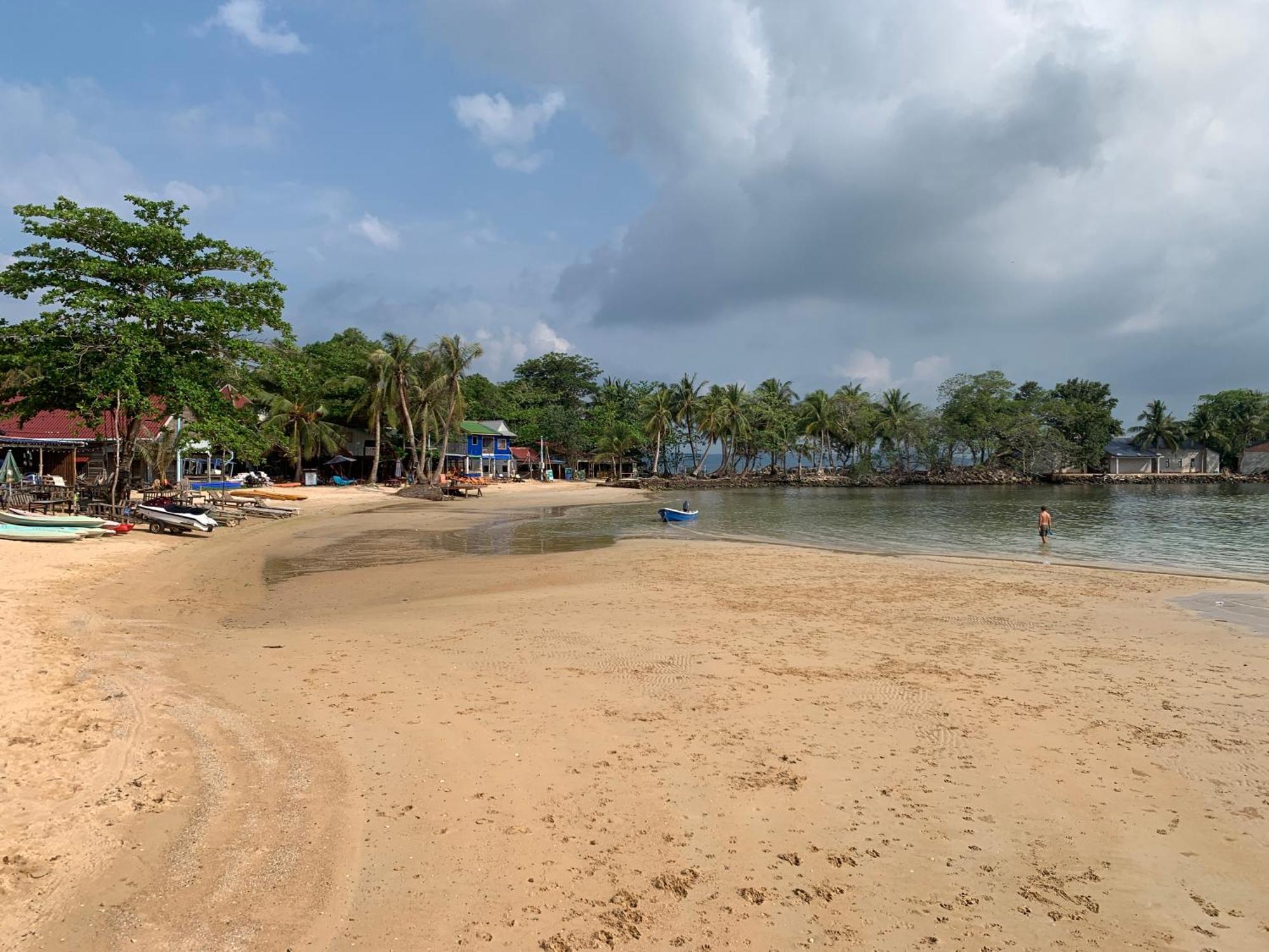 Easy Tiger - M'Pai Bay Beach, Đảo Koh Rong Samloem Ngoại thất bức ảnh